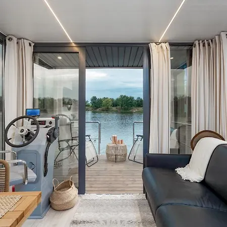 Lemuria Houseboat - Plywajacy Na Wodzie *