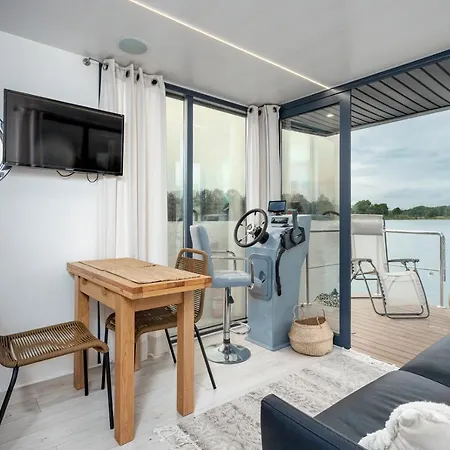 Lemuria Houseboat - Plywajacy Na Wodzie Ботель *