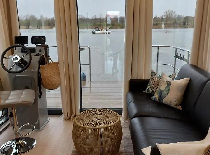 Lemuria Houseboat - Plywajacy Na Wodzie 보트호텔 브로츠와프